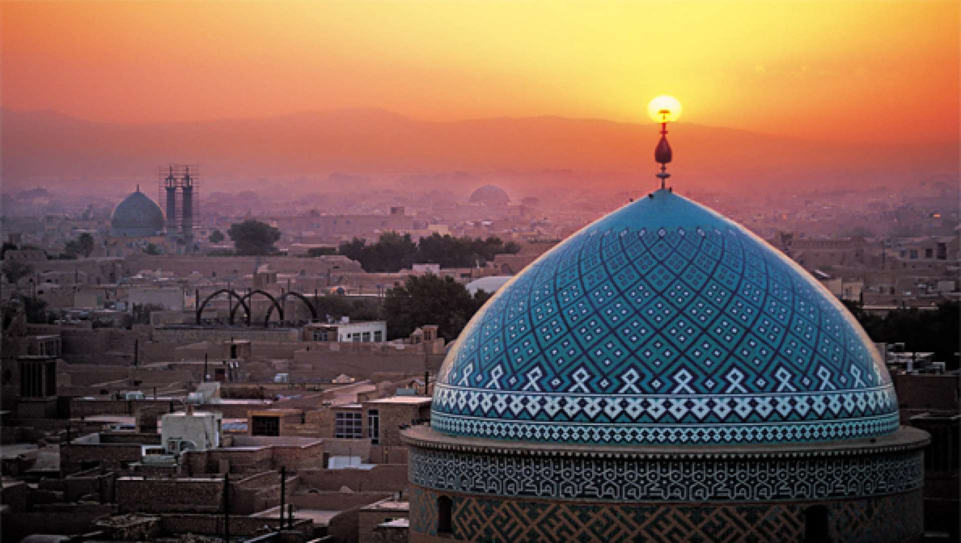 بررسی وضعیت مسلمانان در«سرزمین بشارت»