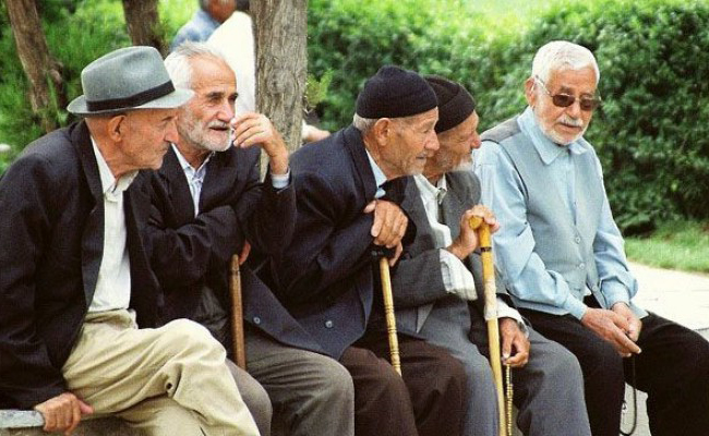 <p><span style="font-family: BYekan; font-size: 12pt;">روز جهانی سالمند همراه با &laquo;دکتر سلام&raquo;</span></p>