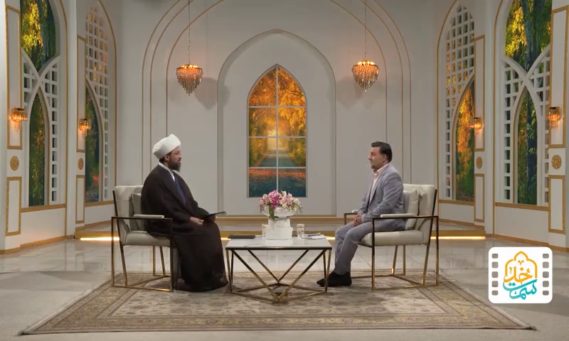 علم و عمل انسان ساز است